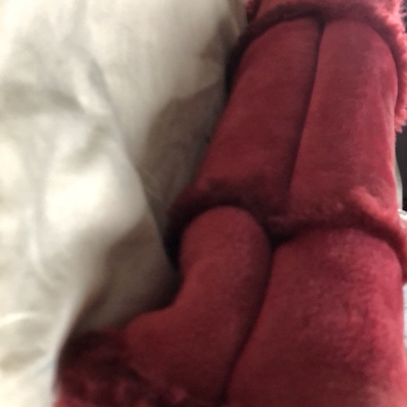 UGG red suede/ shearling purse - Picture 5 of 6